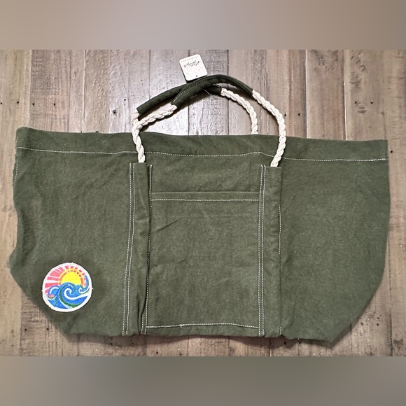 NWT Free People Been There Badge Tote Bag - One Size - Green - Picture 5 of 14